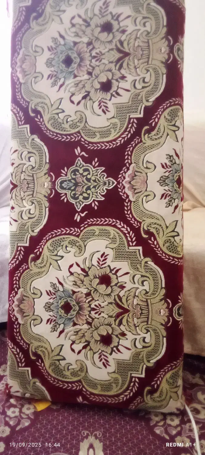 وسایل|مبلمان خانگی و میز عسلی|هشتگرد, فاز ۷ مهستان|دیوار