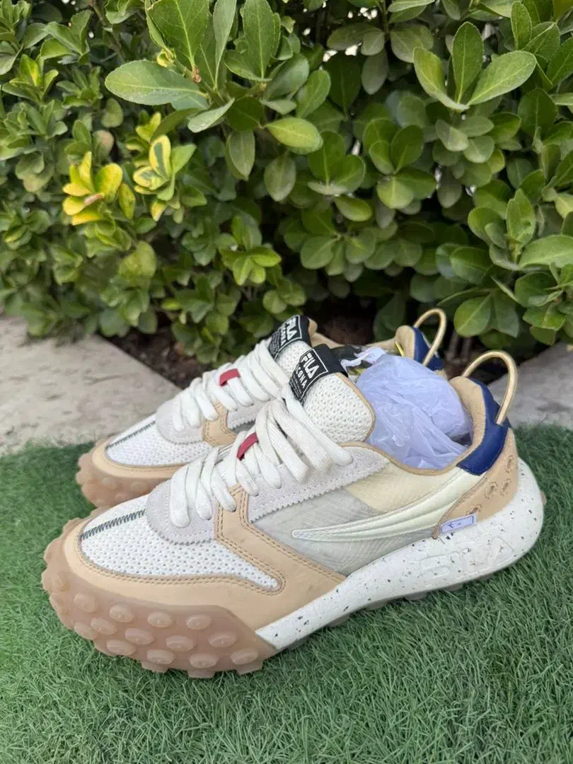 کتونی اورجینال فیلا سایز 40|کیف، کفش، کمربند|تهران, جوادیه تهرانپارس|دیوار