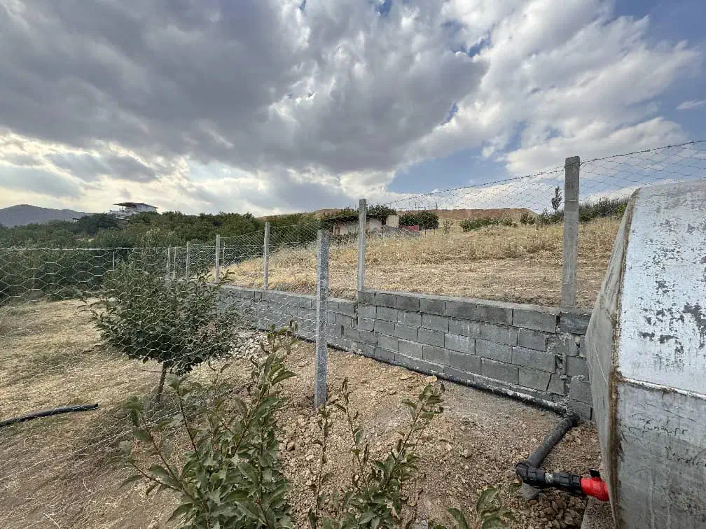 ۱۰۵۰ مترباغ فنس کشی شده سنددار گلدشت شیخمیری سادات|فروش زمین و ملک کلنگی|بروجرد, |دیوار