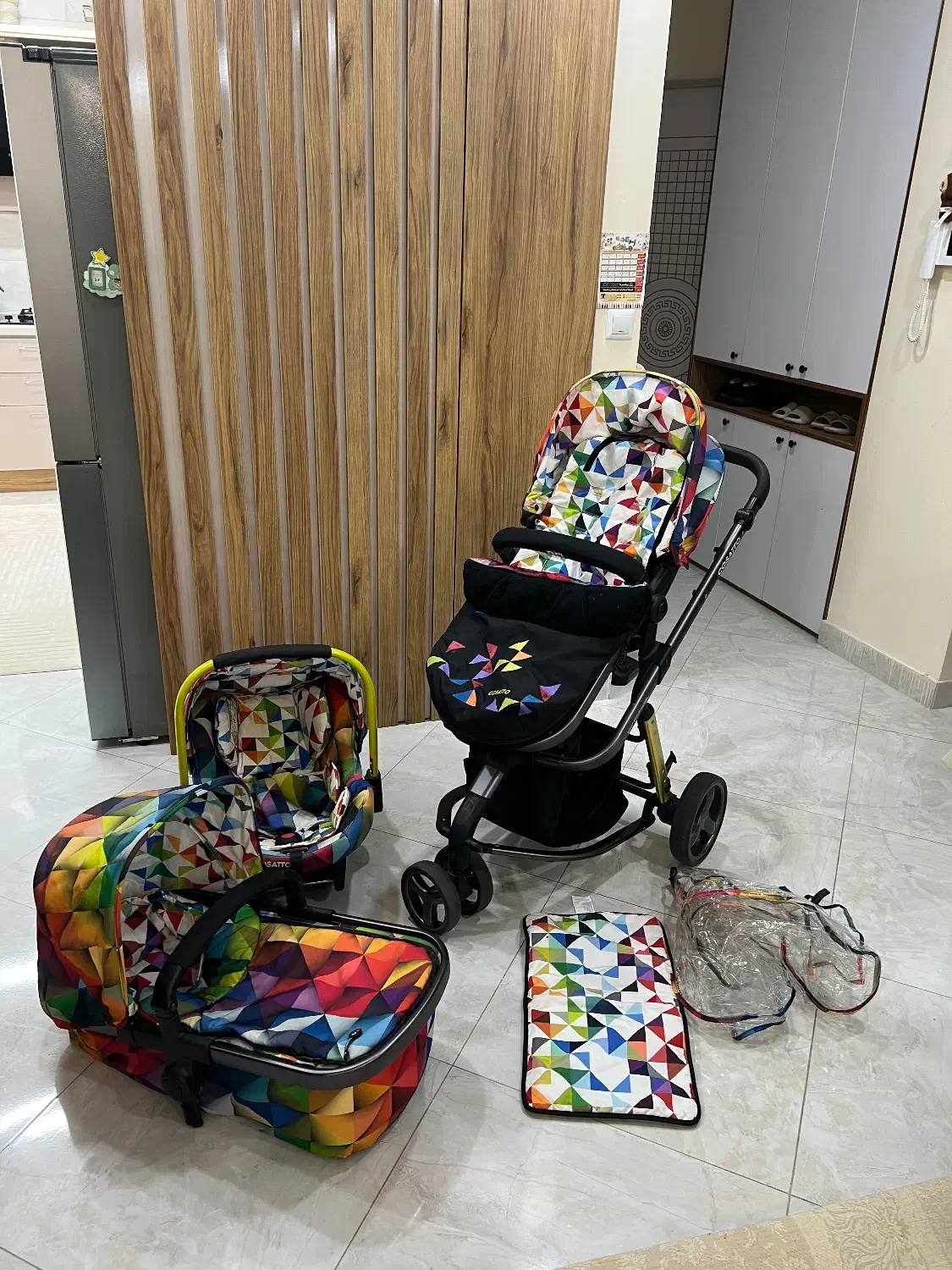 کالسکه کوزاتو خارجی|کالسکه و لوازم جانبی|لاهیجان, انقلاب|دیوار