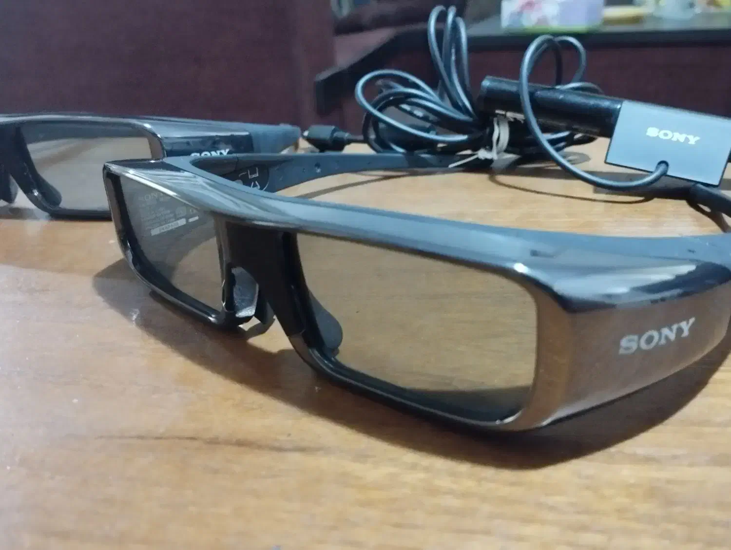 ۲ عددعینک سه بعدی سونی و سینک ترانسمیتر|تلویزیون و پروژکتور|ساری, |دیوار