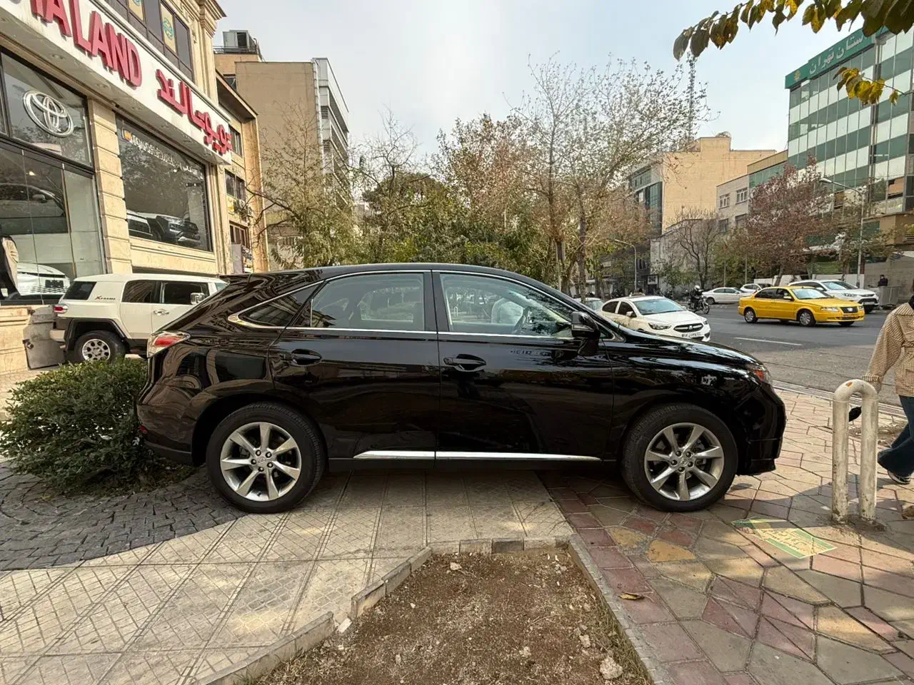لکسوس RX350 مشابه صفر، مدل ۲۰۱۰|خودرو سواری و وانت|تهران, نیلوفر|دیوار