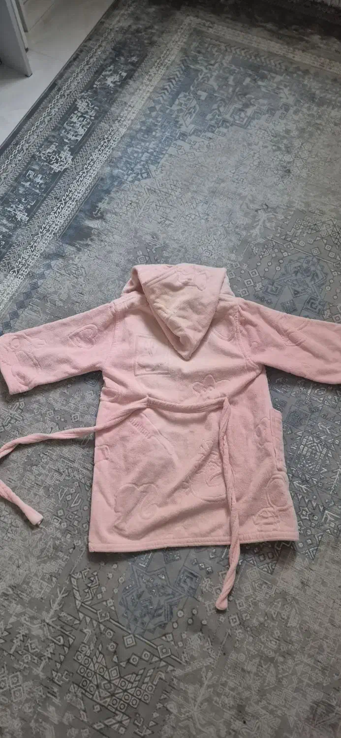 حوله ۳ تا ۶ سال|کفش و لباس بچه|شیراز, سفیرشمالی|دیوار