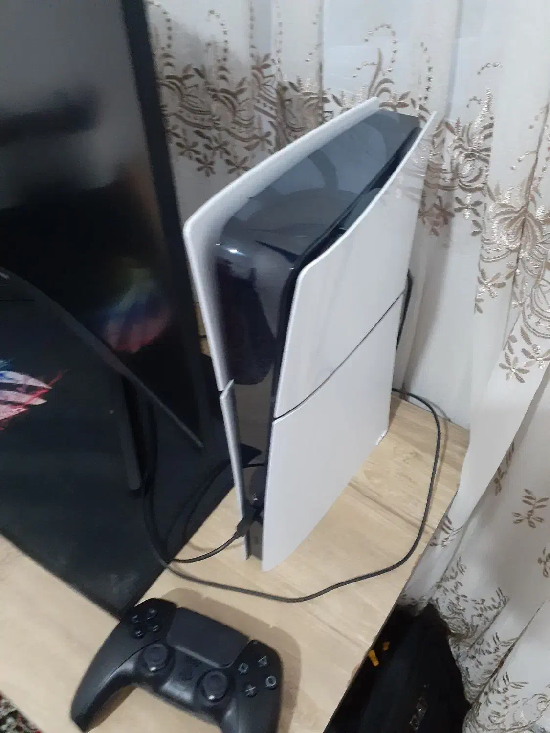 ps5 slim همراه ۳ تا دسته|کنسول، بازی ویدئویی و آنلاین|رامسر, |دیوار