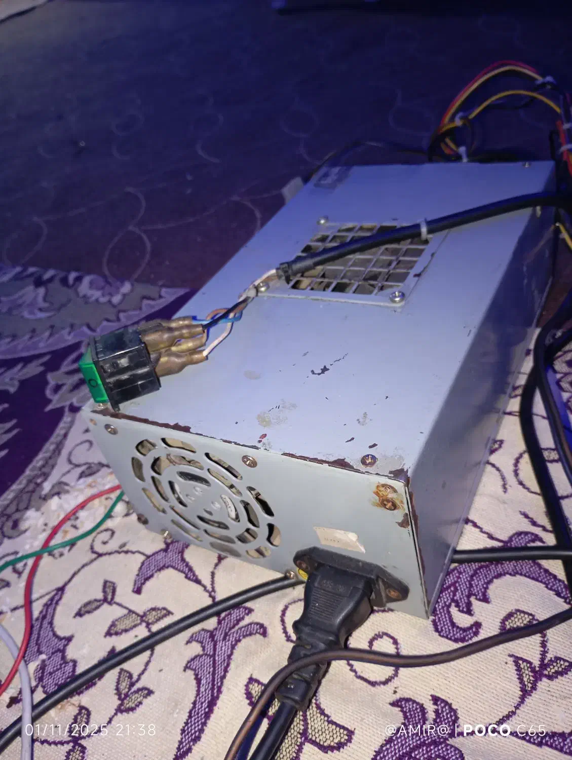 پاور بزرگ قوی قدیمی کاملا سالم|قطعات و لوازم جانبی رایانه|محمدشهر, محمدشهر|دیوار