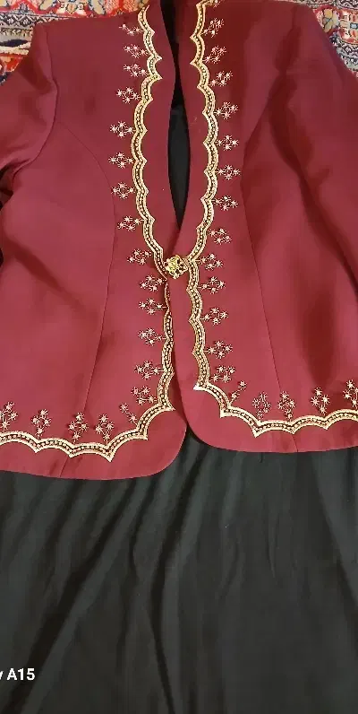 کت و سارافون|لباس|چابکسر, |دیوار