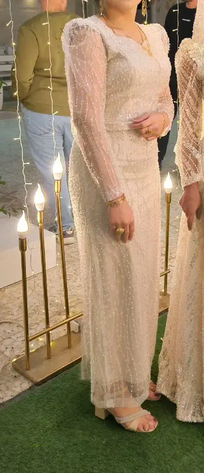 لباس مجلسی|لباس|آبپخش, |دیوار