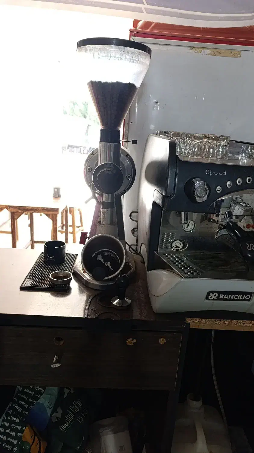 وسایل قهوه فروشی|کافیشاپ و رستوران|بردسکن, |دیوار