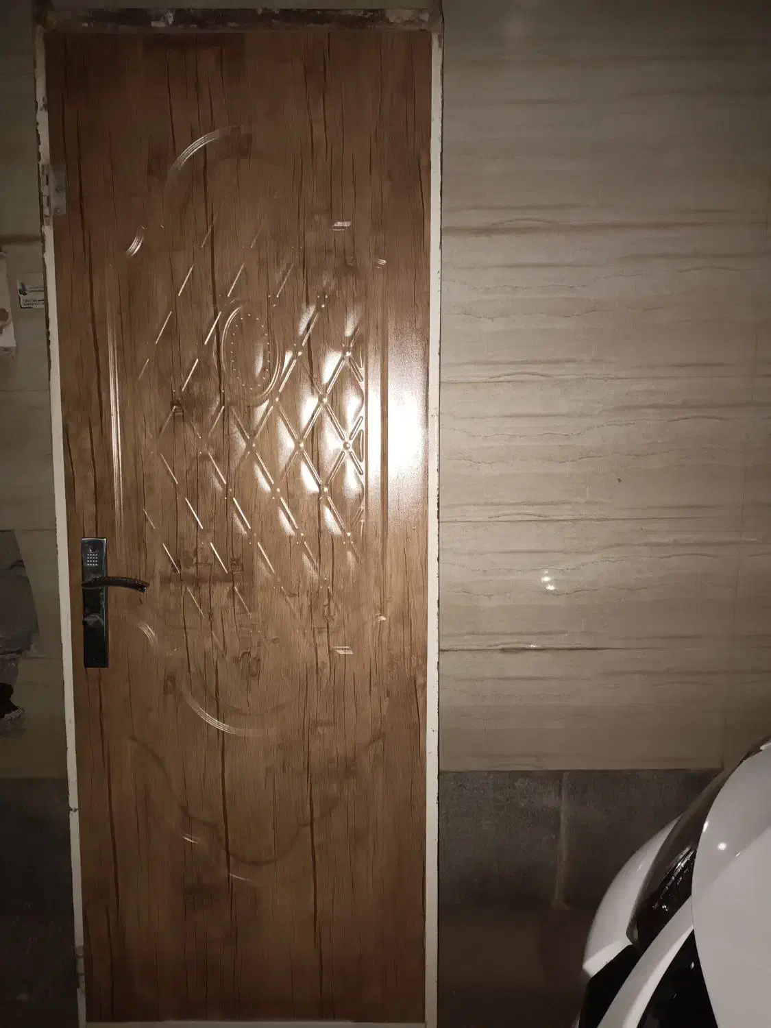 پنچره و درب آهنی و در چوبی|مصالح و تجهیزات ساختمان|همدان, |دیوار