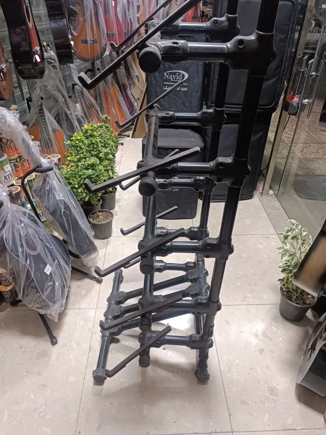 پایه ایستاده ارگ 5طبقه|پیانو، کیبورد، آکاردئون|نسیمشهر, |دیوار