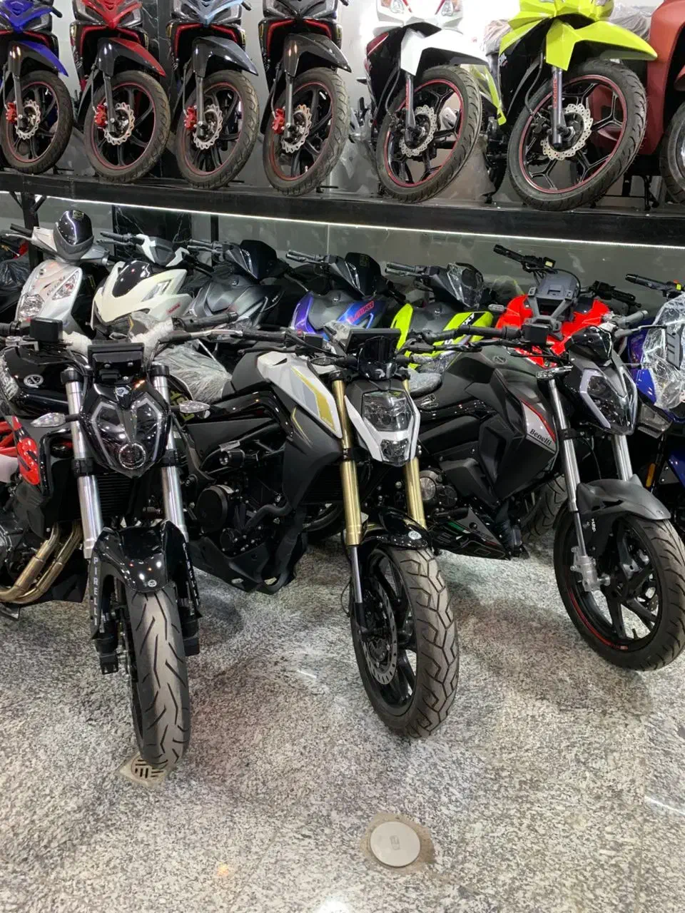 بنلی|موتورسیکلت|خمینی‌شهر, |دیوار