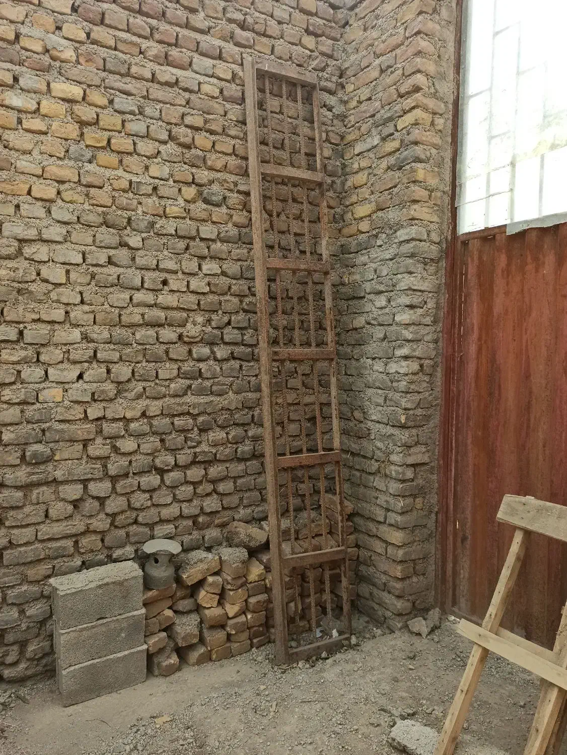 پل آهنی محکم و سنگین|صنایع دستی و سایر لوازم تزئینی|کلاله, |دیوار