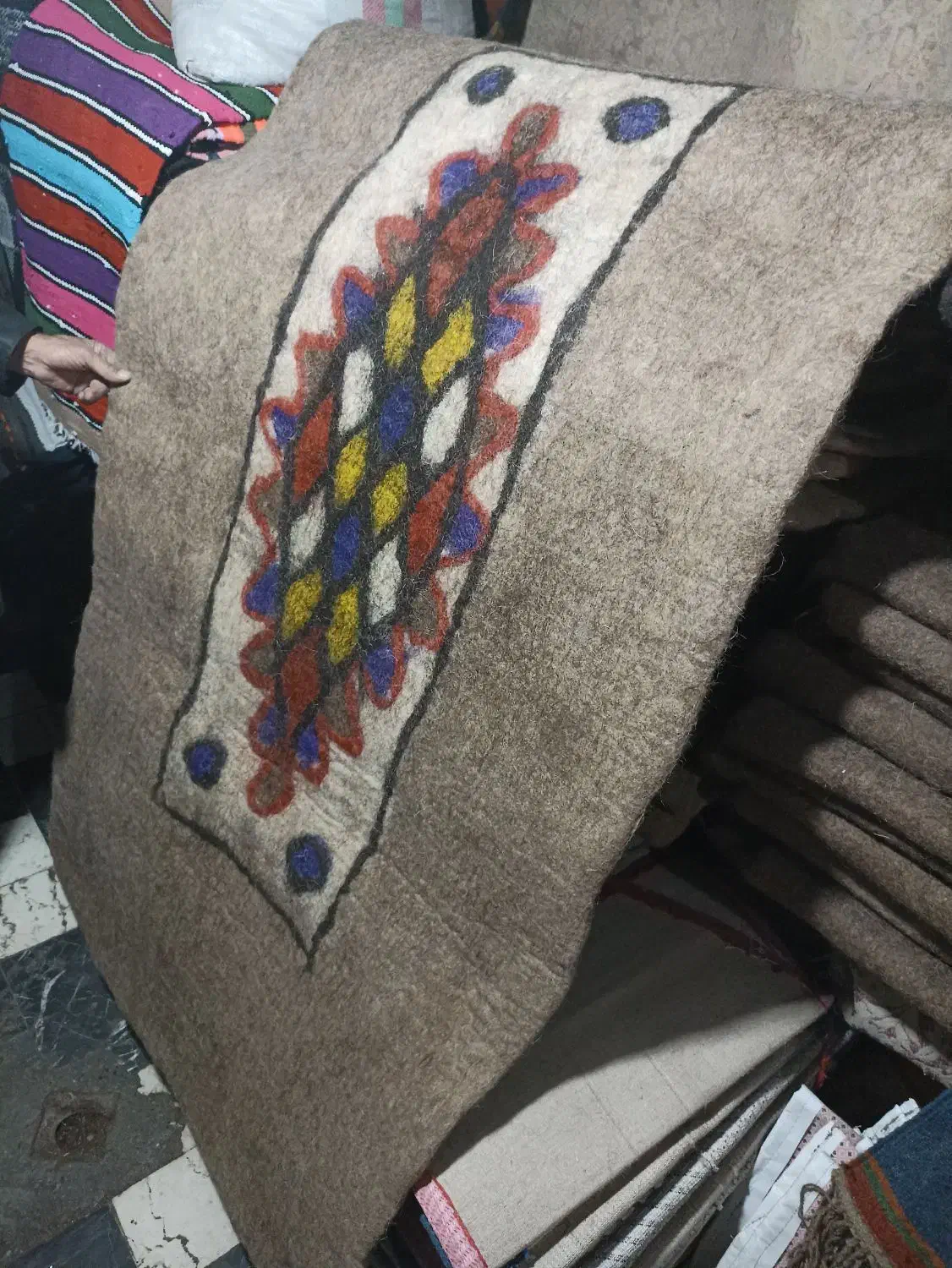 نمد پشمی درمانی/فرش نمد|فرش|مشهد, حسینآباد|دیوار