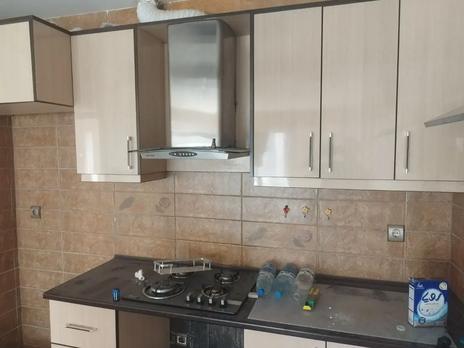 یک ست کابینت کامل بهمراه سینک|مصالح و تجهیزات ساختمان|کیش, |دیوار