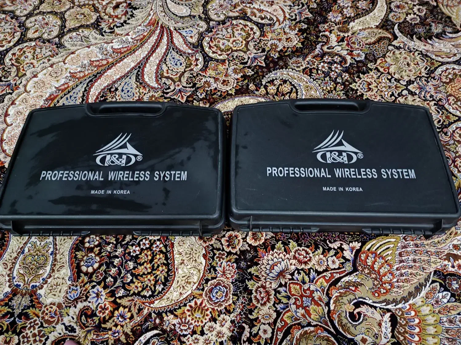 یقه ای|آلات موسیقی|ملک‌آباد, |دیوار