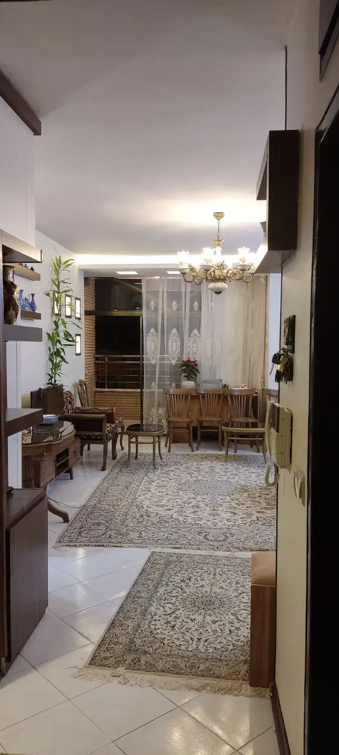 آپارتمان ۱۴۰ متری/دوخواب/شریف واقفی/‌بر مادی رکنی|فروش آپارتمان|اصفهان, ملک|دیوار