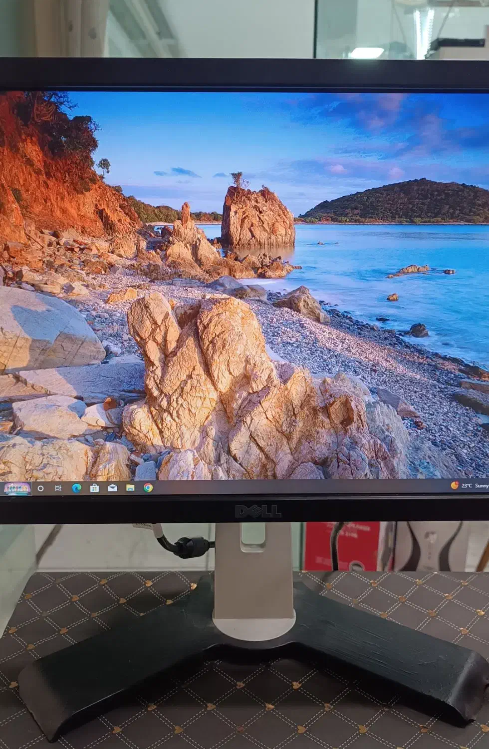 مانیتور ۲۲ اینچ Full HD LED برند Dell|قطعات و لوازم جانبی رایانه|تبریز, |دیوار