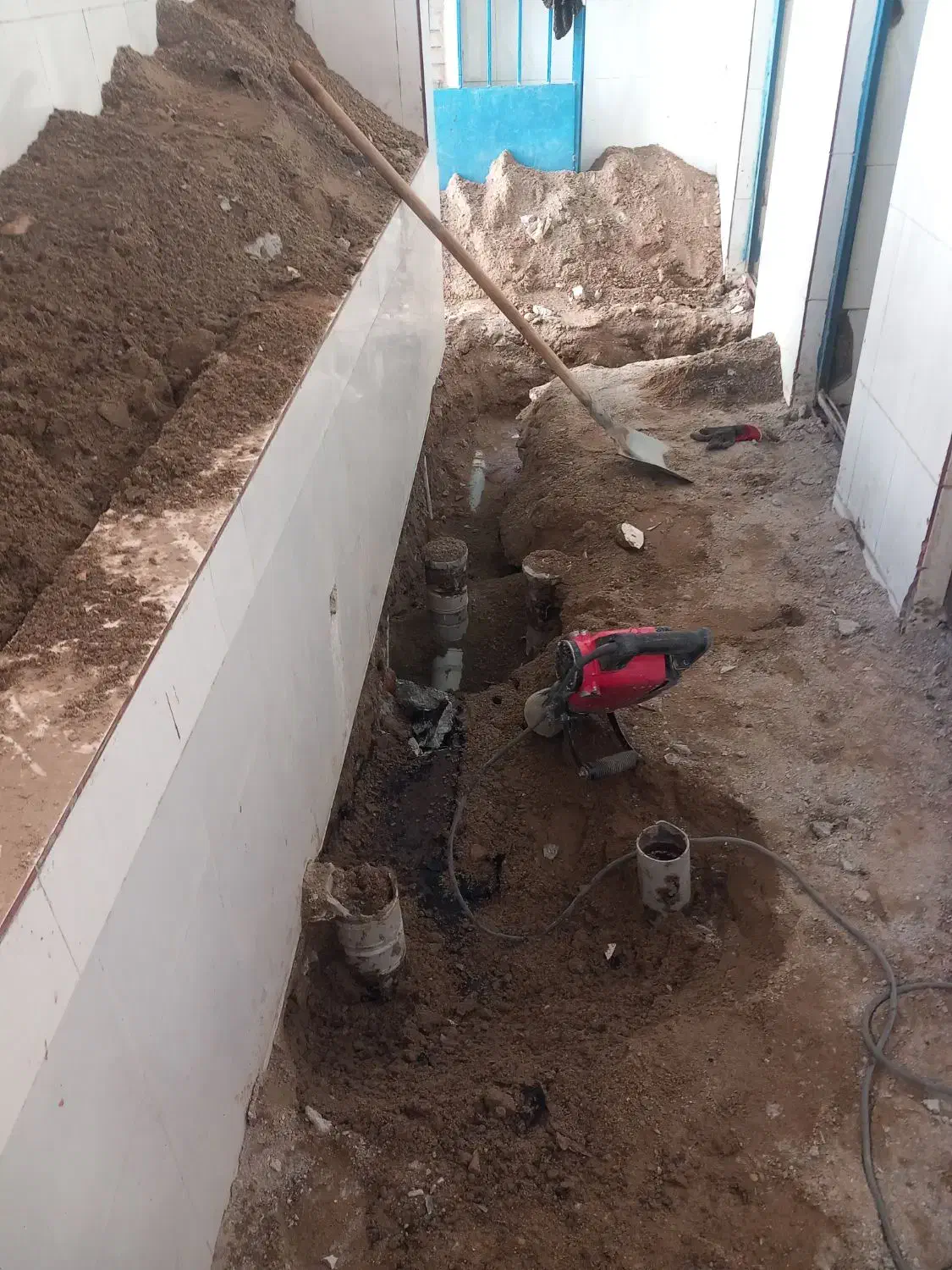 تخریب و کنده کاری با پیکور|خدمات پیشه و مهارت|زاهدان, |دیوار