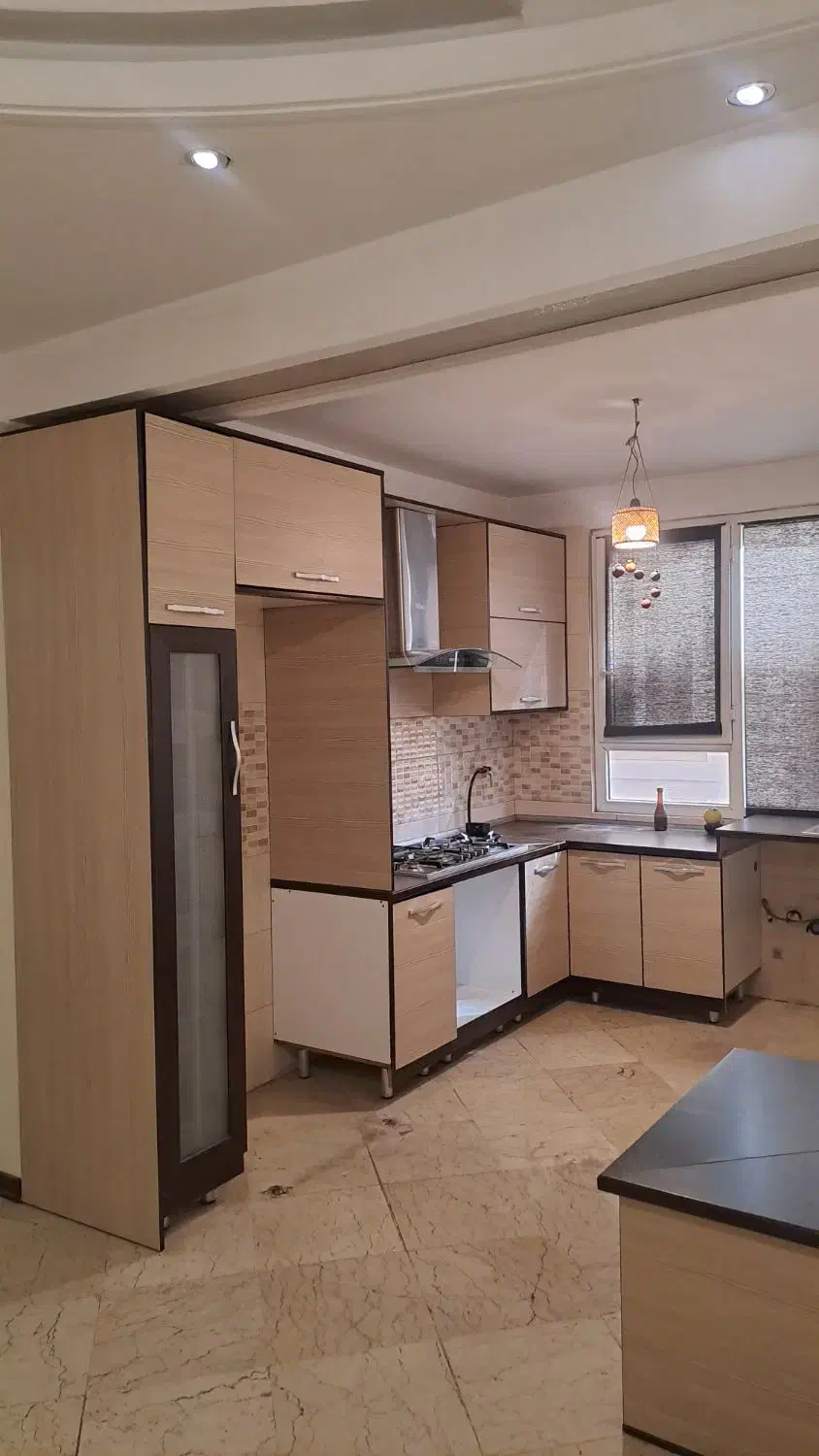 کابینت mdf دست دوم / ۸متر / همراه گاز و هود و سینک|کتابخانه، شلف، قفسه‌های دیواری|تهران, ارم|دیوار