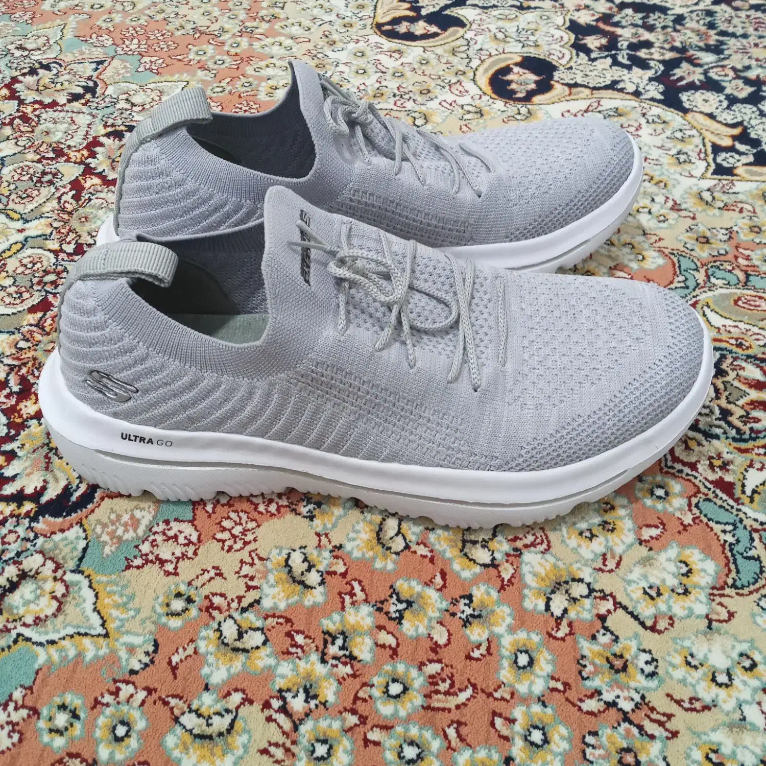 کفش اسکیچرز شماره ۴۲ و ۴۳|کیف، کفش، کمربند|کرمانشاه, |دیوار