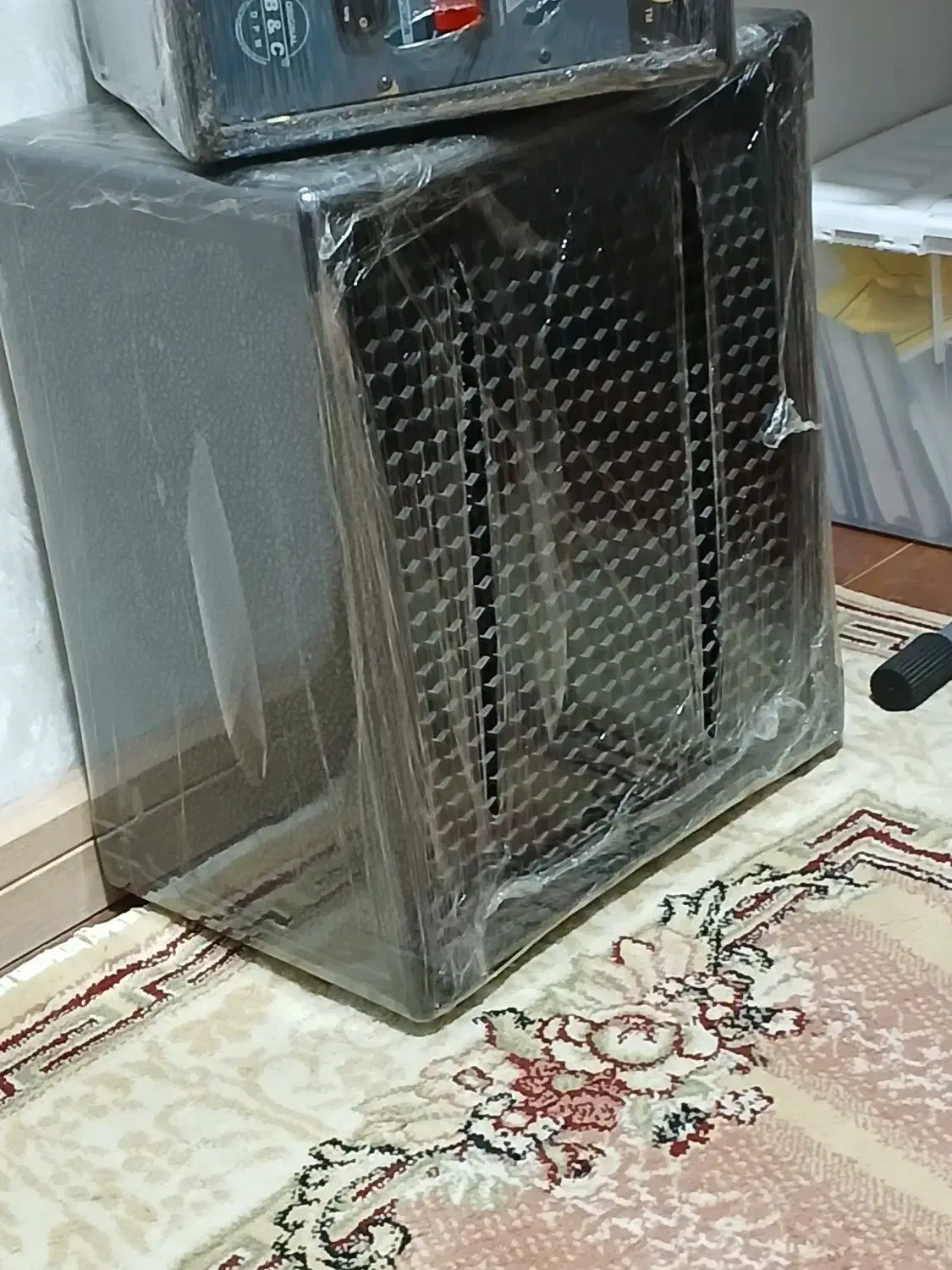 اکو میکسر b&c 1200wهمراه ۴تاباند۲تاباند hp280 ۲|سیستم صوتی خانگی|فردیس, داوری|دیوار