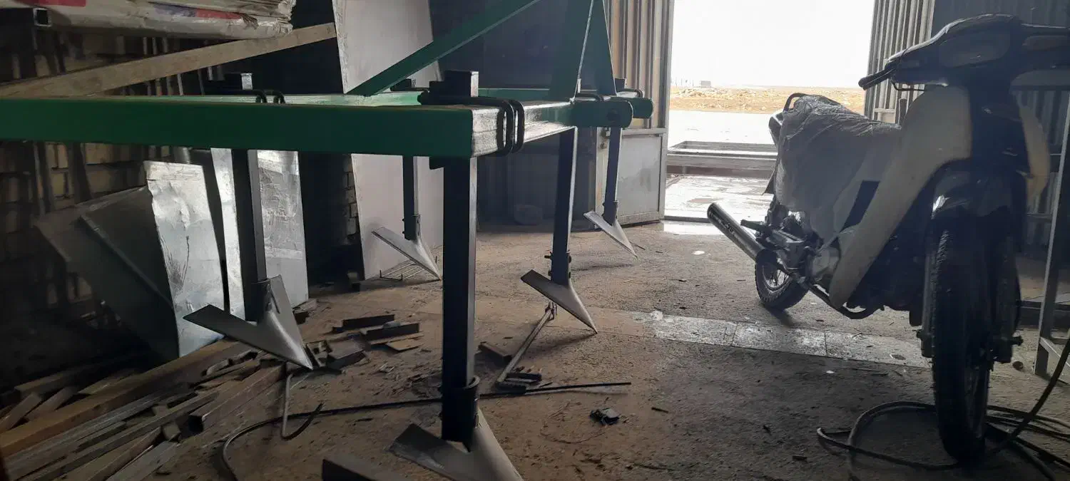 شیارزن کشاورزی ۵خط|ماشینآلات صنعتی|بروجن, |دیوار