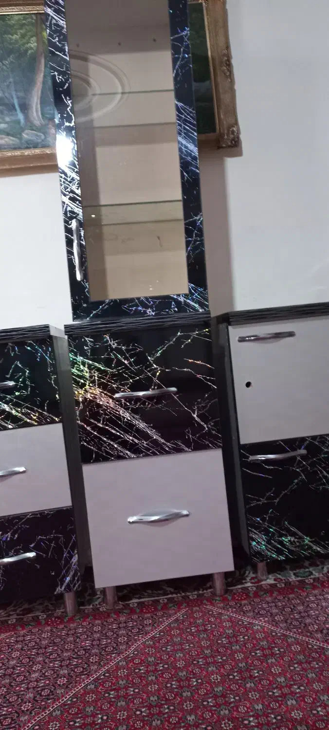 دکور سالن زیبایی|آرایشگاه و سالن‌های زیبایی|زنجان, |دیوار