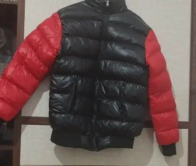 کاپشن نو نو|لباس|نیشابور, مازول|دیوار