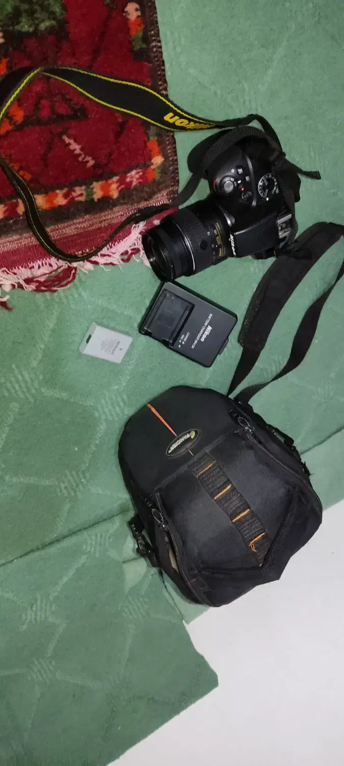 دوربین نیکون مدل D3300 کم کار معاوضه با موتور برقی|دوربین عکاسی و فیلمبرداری|بجنورد, |دیوار