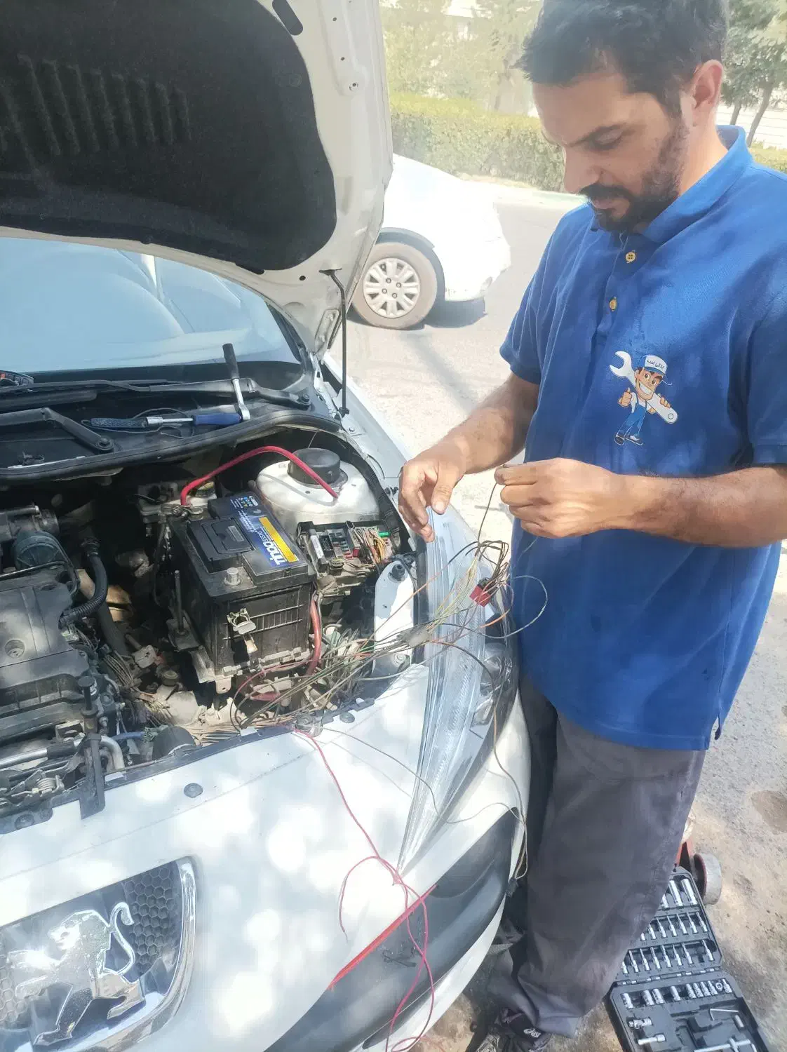مکانیکی.وبرق خودرو .  باسابقه 20ساله از تهران|خدمات موتور و ماشین|قزوین, |دیوار
