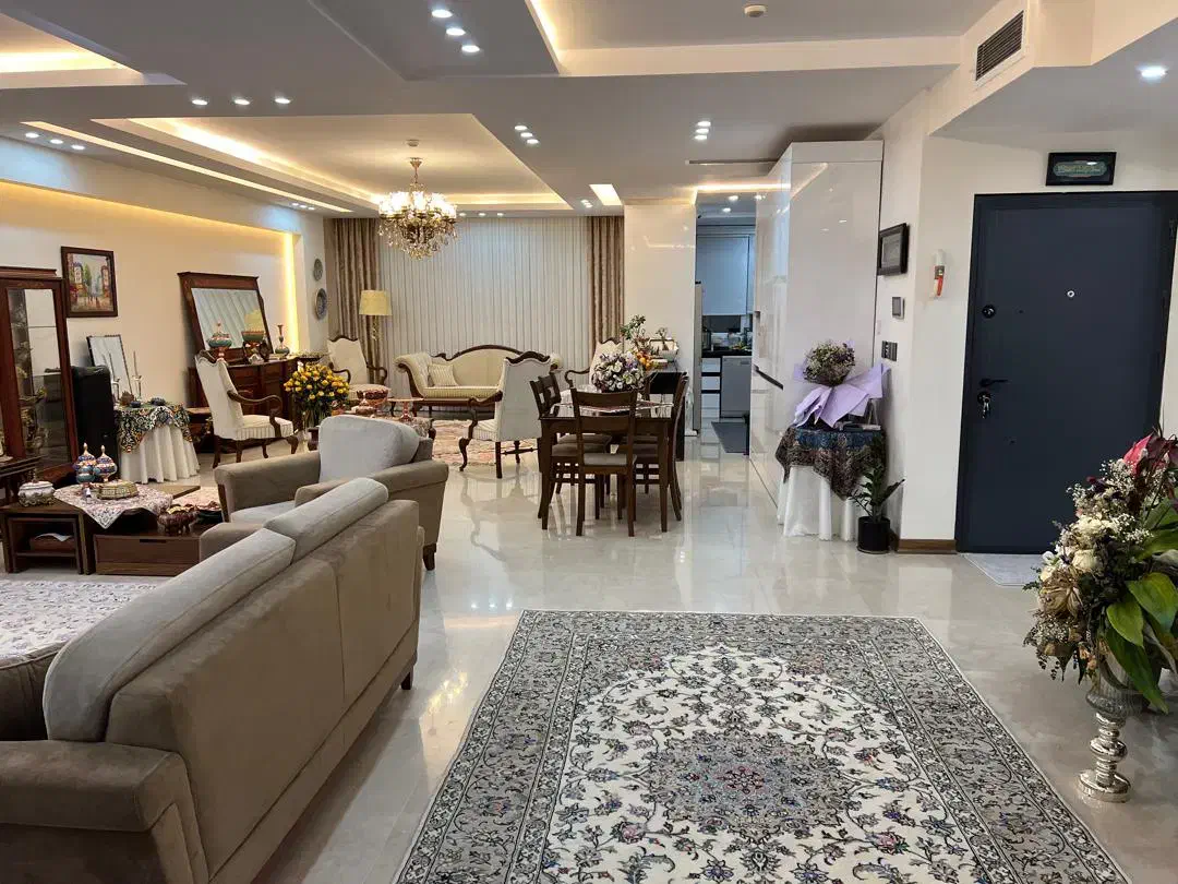 فخارمقدم ۲۰۰ متر ۳ خواب (تک واحدی )غرق نور|فروش آپارتمان|تهران, درختی|دیوار