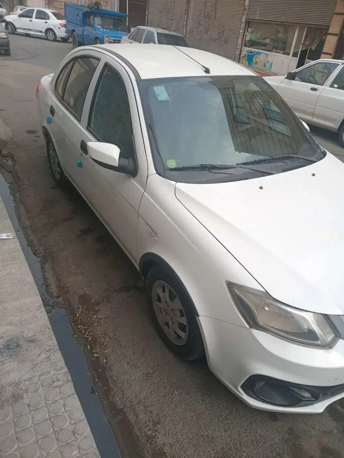 ساینا ۴۰۱ بی رنگ|خودرو سواری و وانت|بهارستان, |دیوار