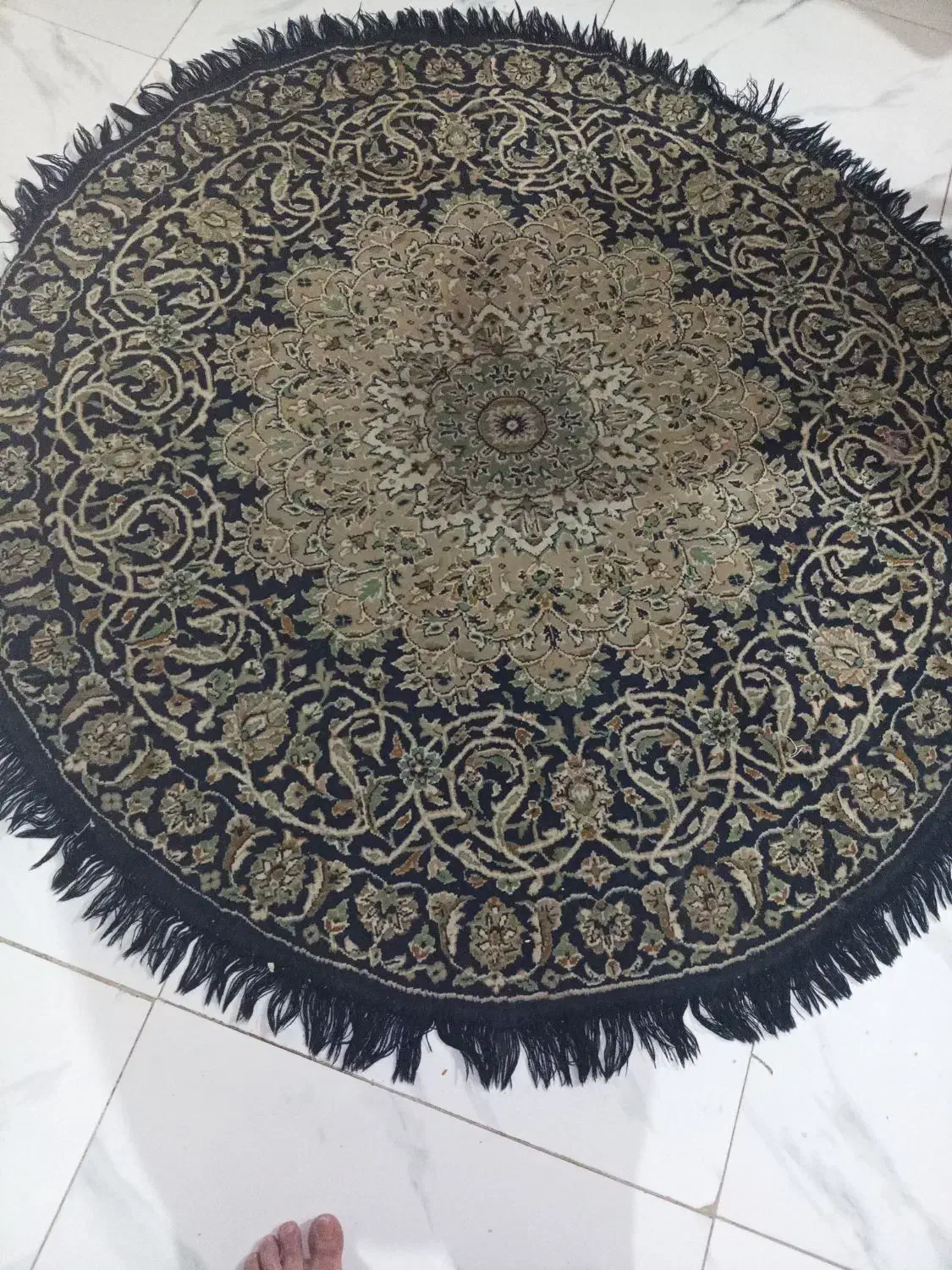 فرشینه ماشینی سه متری سرمه‌ای تمیز|فرش|بومهن, |دیوار