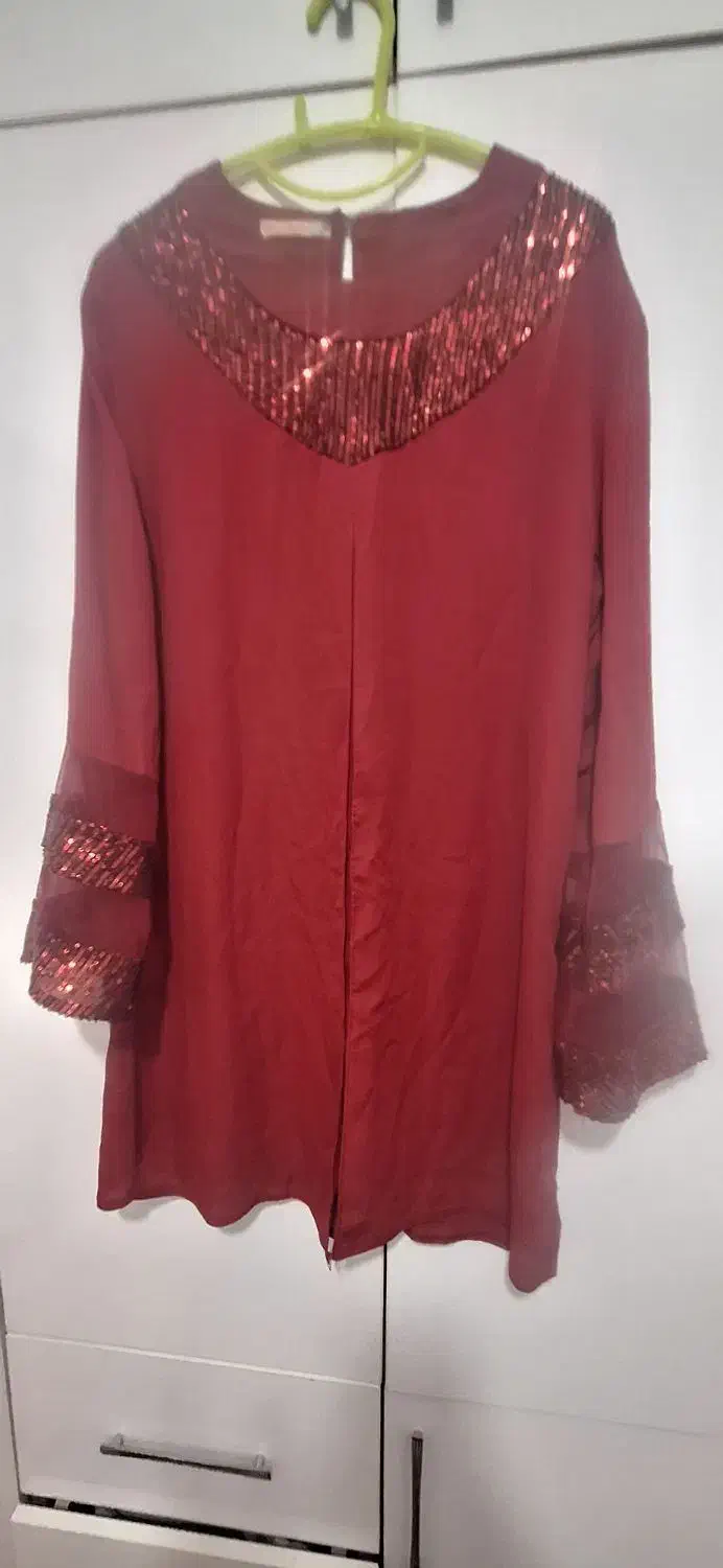 یسری لباس سایزبزرگ|لباس|رشت, دخانیات|دیوار