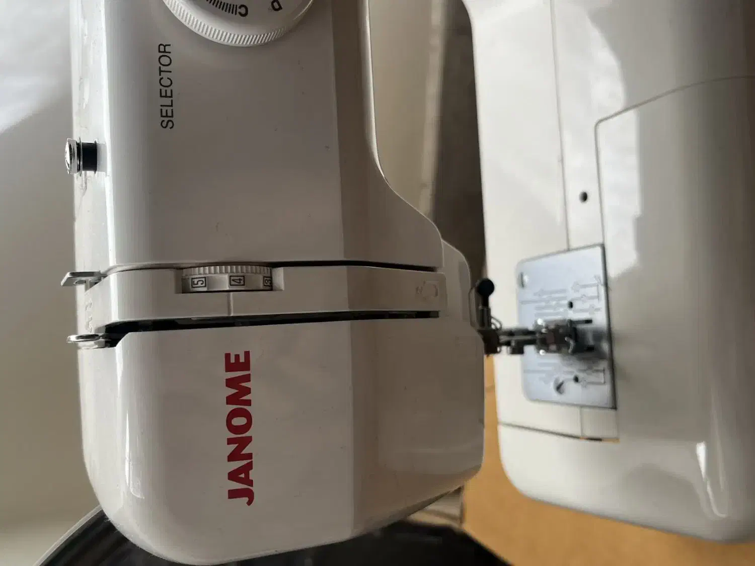 چرخ خیاطی ژانومه اصل ژاپن کاملا نو|چرخ خیاطی و ریسندگی|یزد, |دیوار