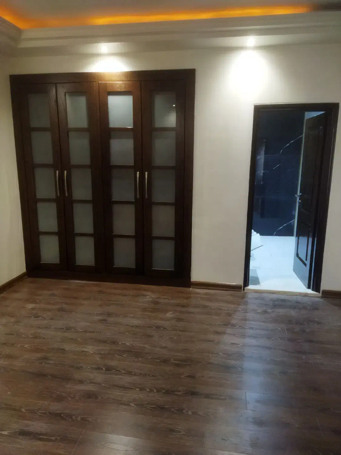 ۲۰۰ متر پاسداران