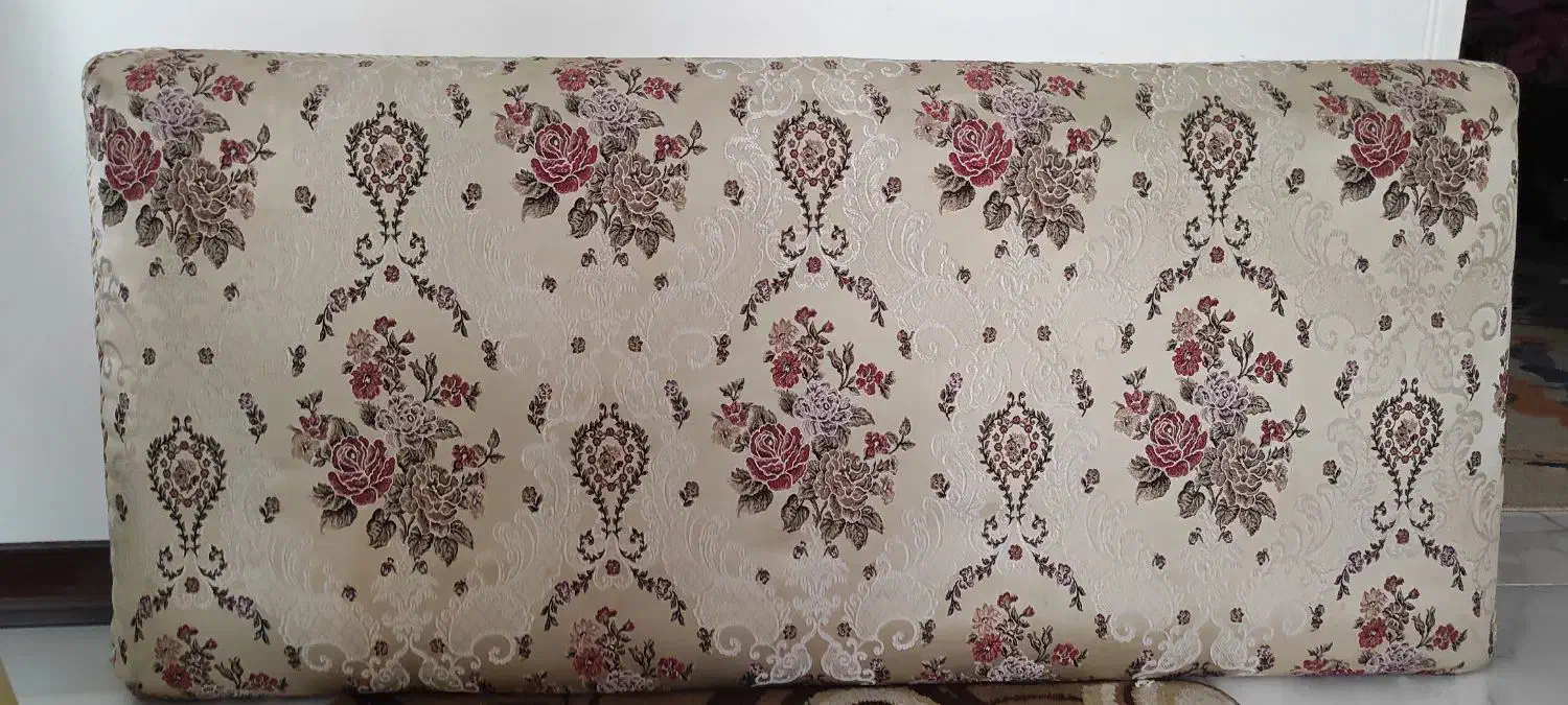 پشتی های بسیارزیبا|پشتی|کرج, بنیاد|دیوار