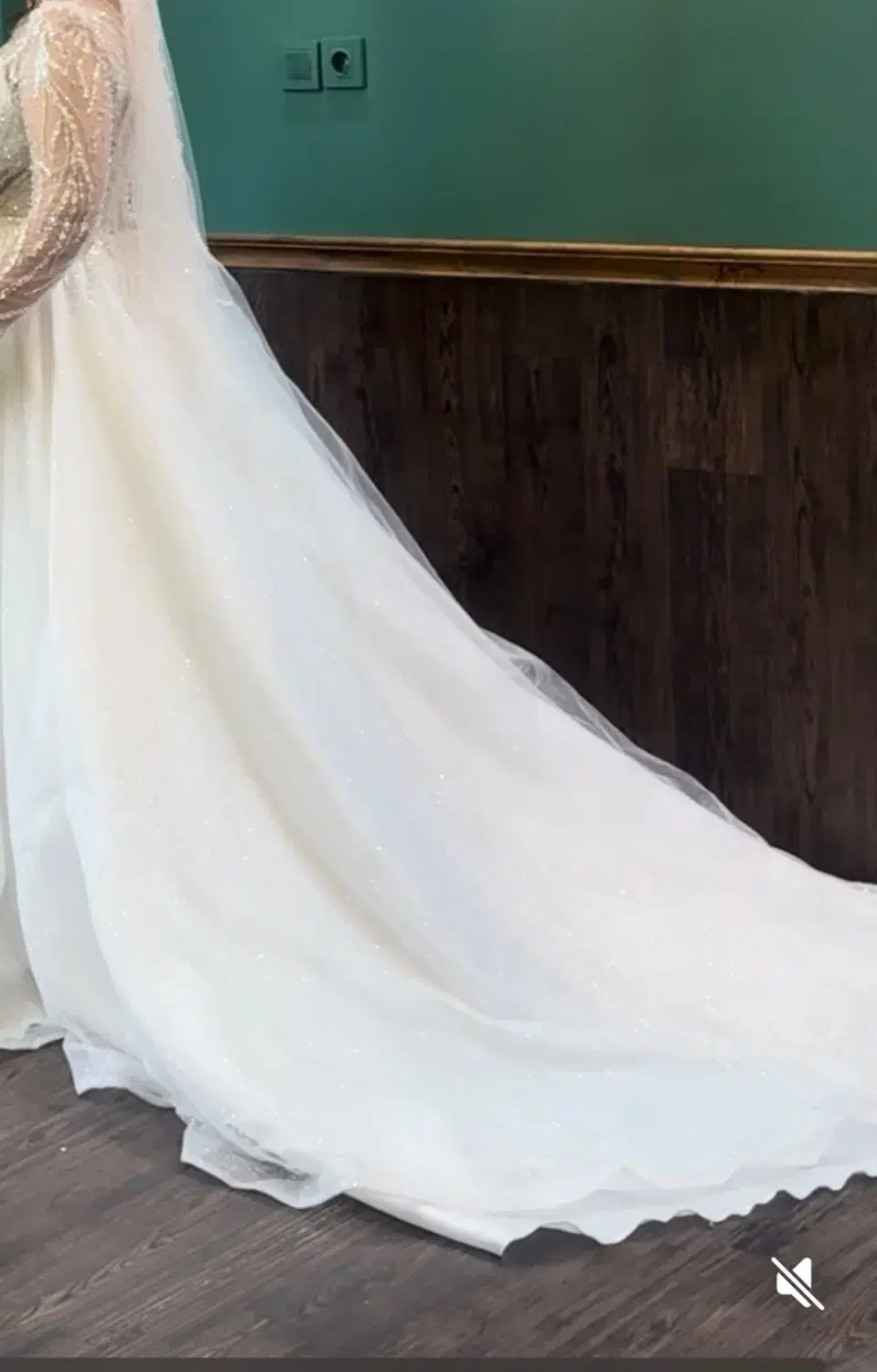 لباس عروس/تور/روبدوشامبر/تاج/شنل|لباس|سمنان, |دیوار