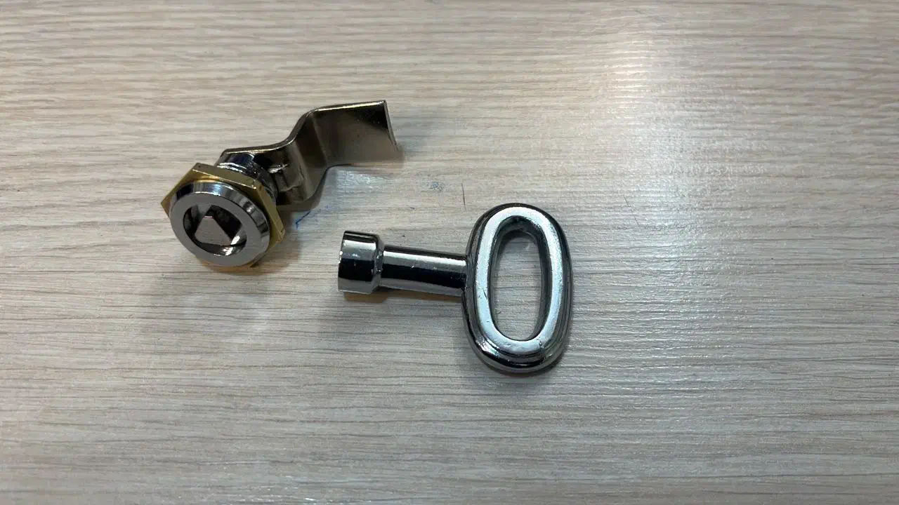 دستگاه قفل فروشی به تعداد|ماشین‌آلات صنعتی|کهریزک, |دیوار