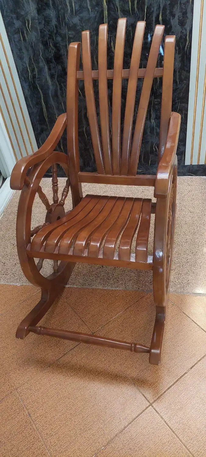 راک|صندلی و نیمکت|تربت‌حیدریه, آغوی|دیوار