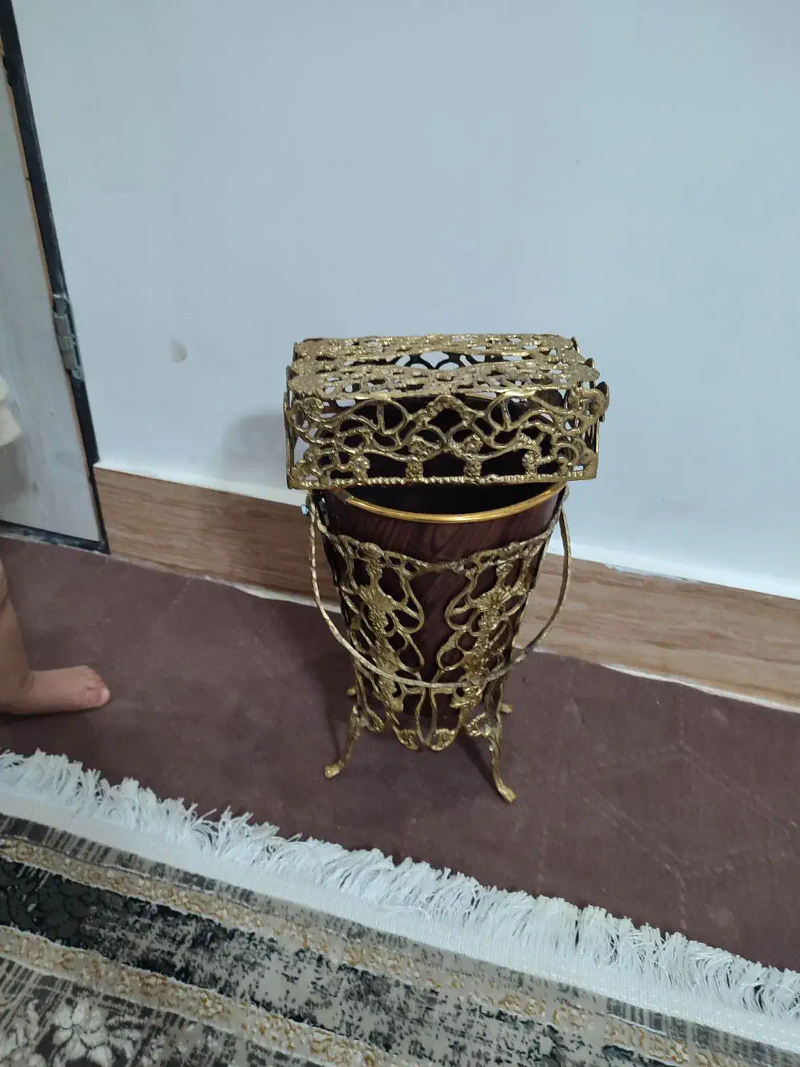 سطل اشغال برنز|صنایع دستی و سایر لوازم تزئینی|نقده, |دیوار