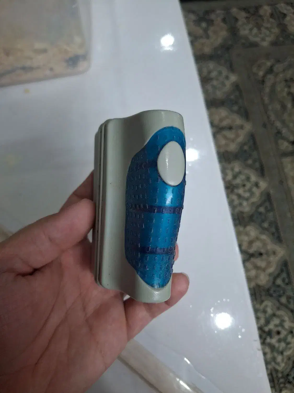 ماهی پیرانا و شیشه پاک کن|ماهی|بیرجند, |دیوار