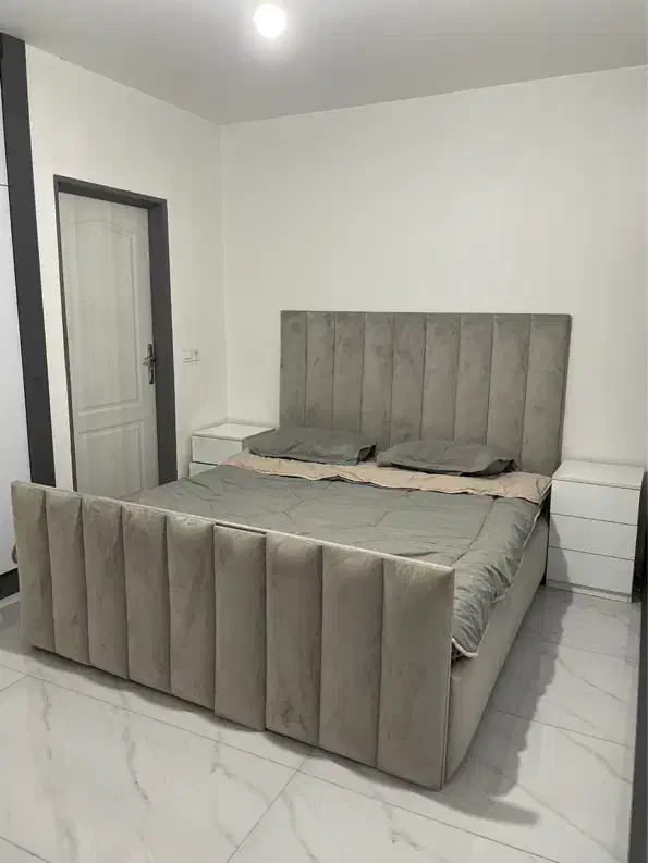 تخت و پاتختی|تخت و سرویس خواب|رشت, گلسار|دیوار