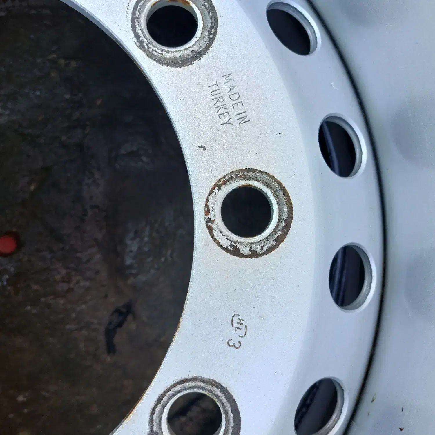 رینگ اصلی۳۸۵ اچ ال تری ساج وسط|قطعات یدکی و لوازم جانبی|رودشت (اصفهان), |دیوار