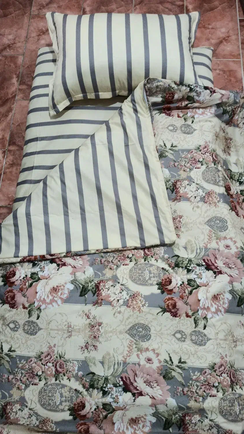 لحاف و تشک دوزی نگین|رختخواب، بالش، پتو|ارومیه, |دیوار