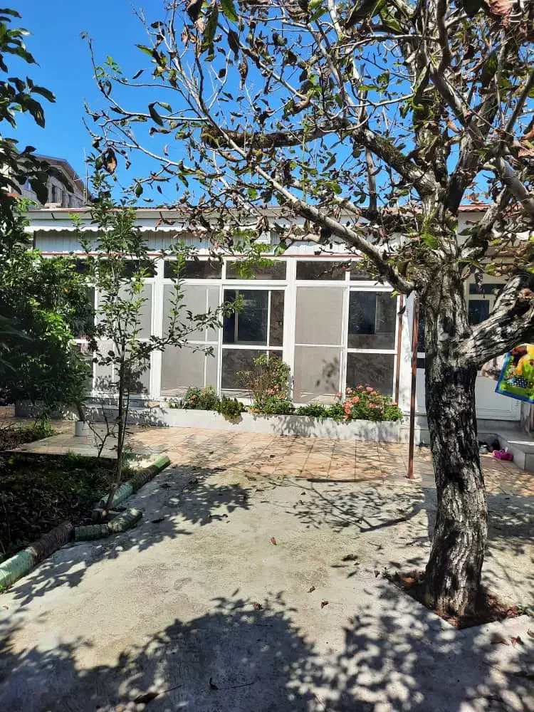 فروش ویلایی ۱۸۰ متری همراه یک سوییت ۵۵ متری|فروش خانه و ویلا|بندر انزلی, امامزاده|دیوار