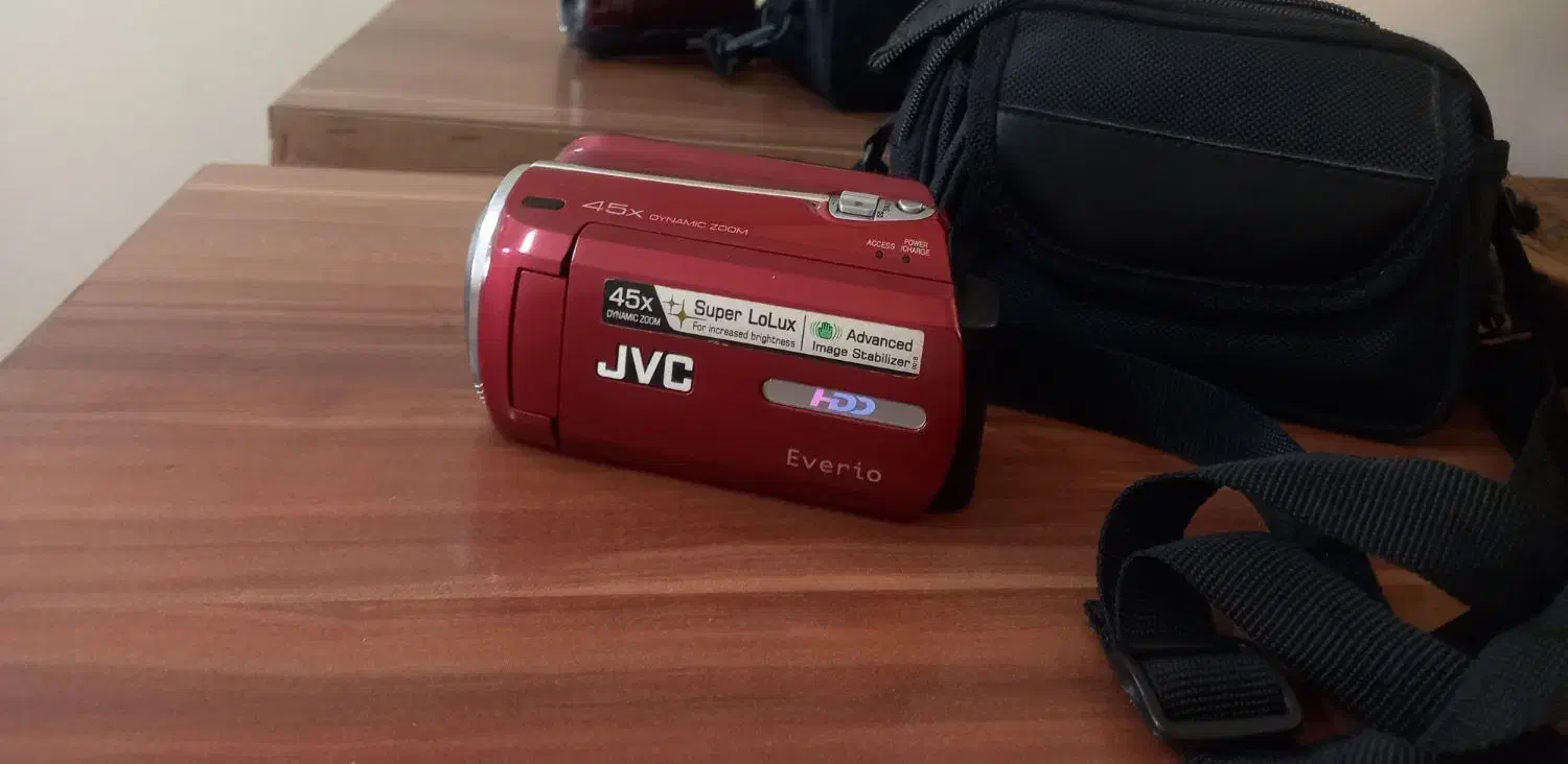 دوربین فیلم برداری و عکاسی جی وی سی|دوربین عکاسی و فیلمبرداری|کوهدشت, |دیوار