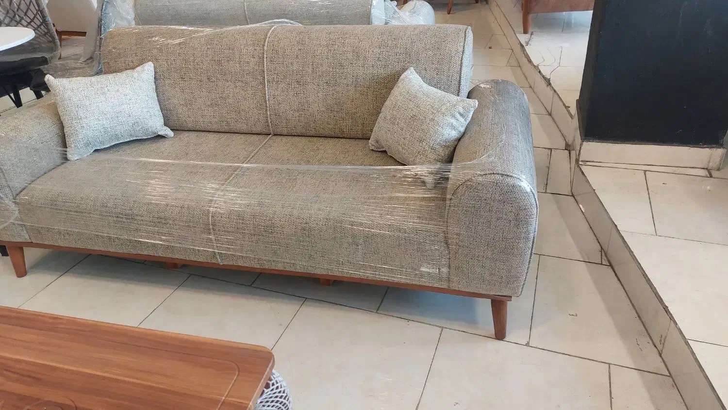 از تولید ب مصرف|مبلمان خانگی و میز عسلی|رشت, لاکان شهر|دیوار