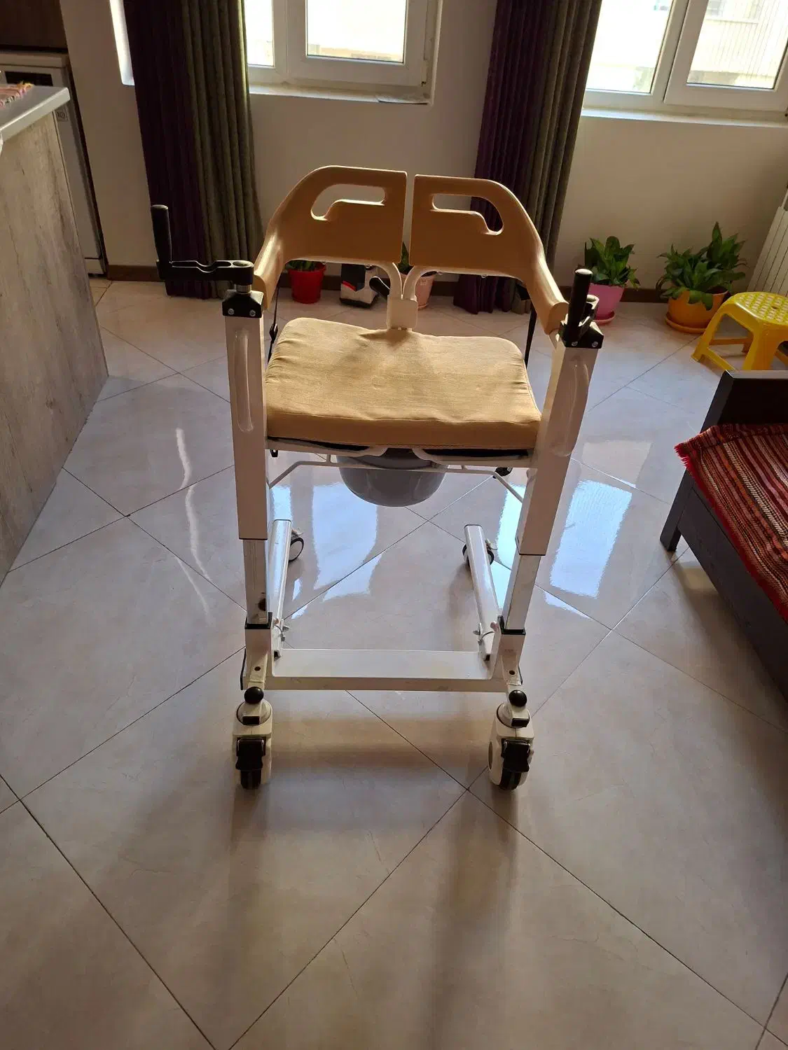 صندلی  بالا بر بیمار چینی|آرایشی، بهداشتی، درمانی|تهران, سازمان برنامه جنوبی|دیوار