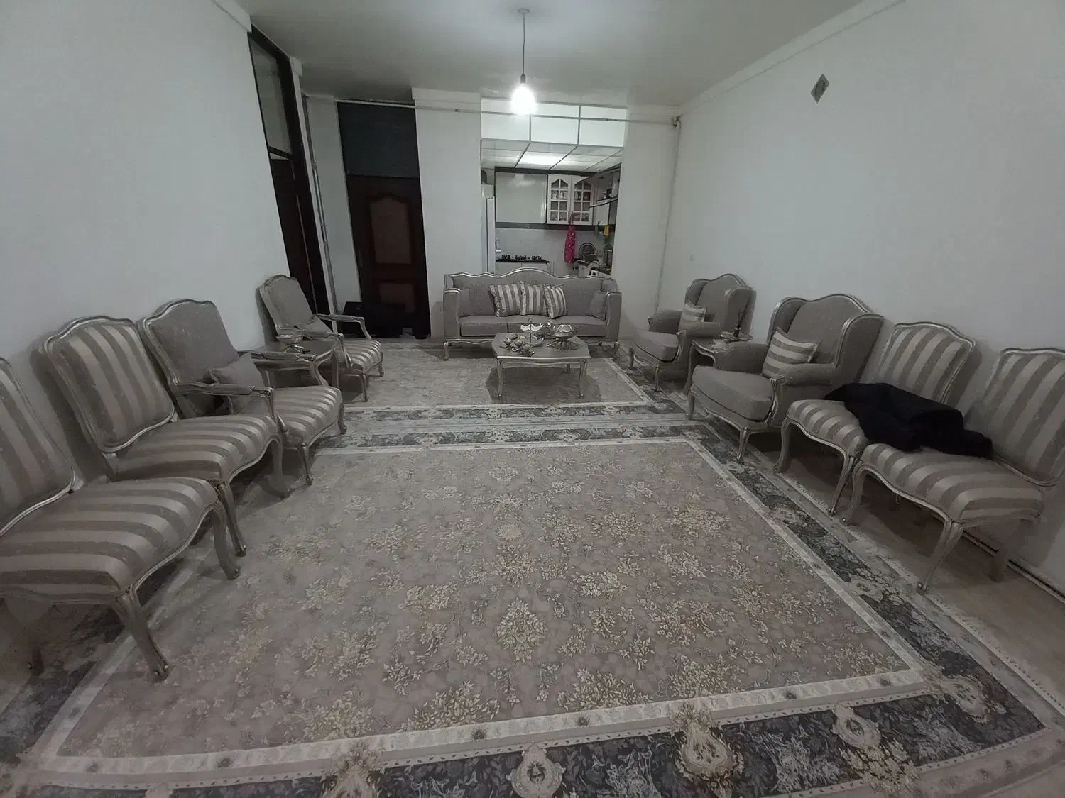 اجاره طبقه همکف حیاط ماشین رو|اجارهٔ آپارتمان|پارسآباد, |دیوار